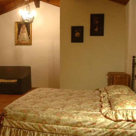 El Romerito Guest House Zalamea la Real Exterior photo